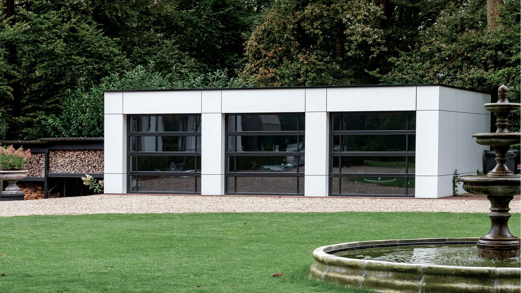 Different Doors glazen garagedeur met elektrisch bediening