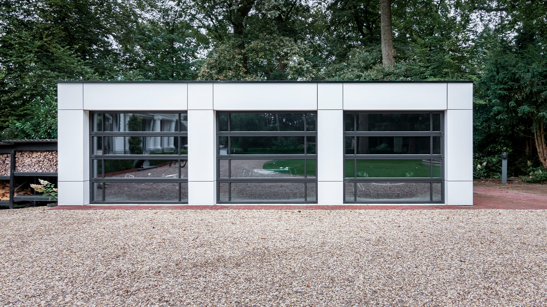 Different Doors glazen garagedeur