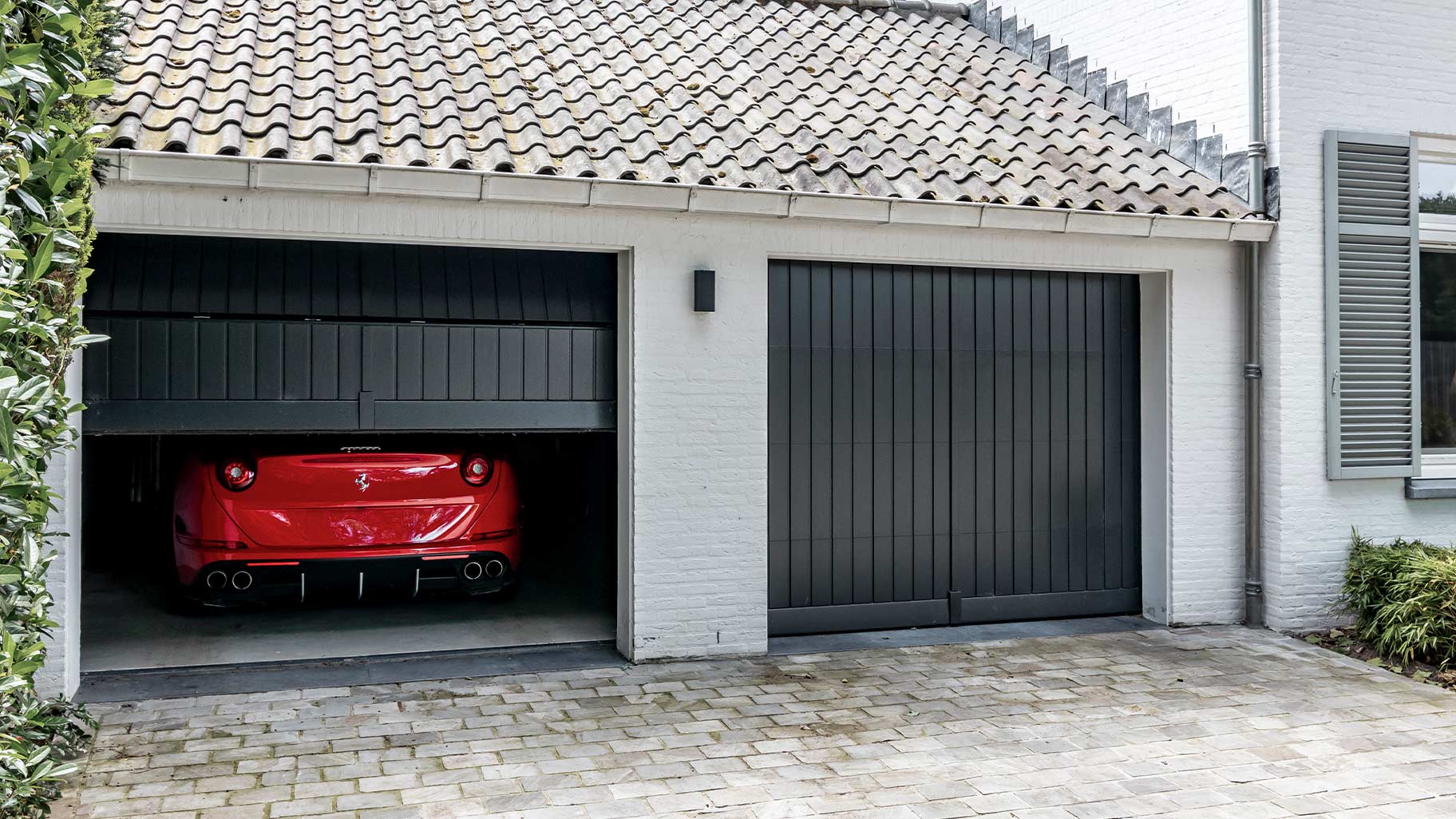 garagedeur ferrari
