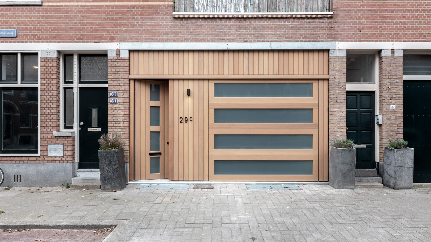 Different Doors glazen garagedeur