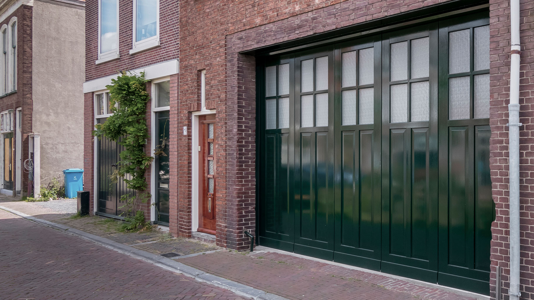 Different Doors glazen garagedeur