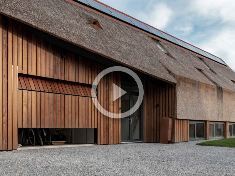 Verticale garagedeur onzichtbaar video different doors
