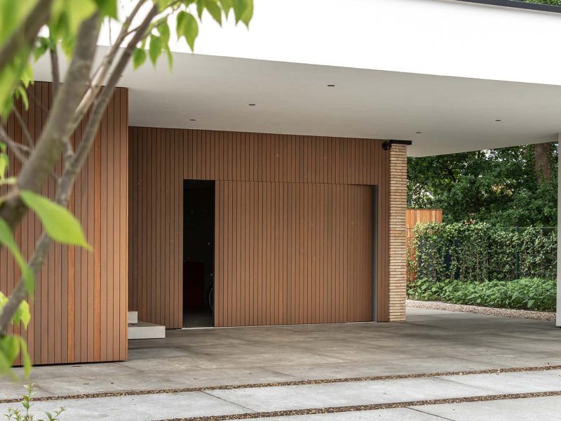 Zijwaartse garagedeur van Fraké