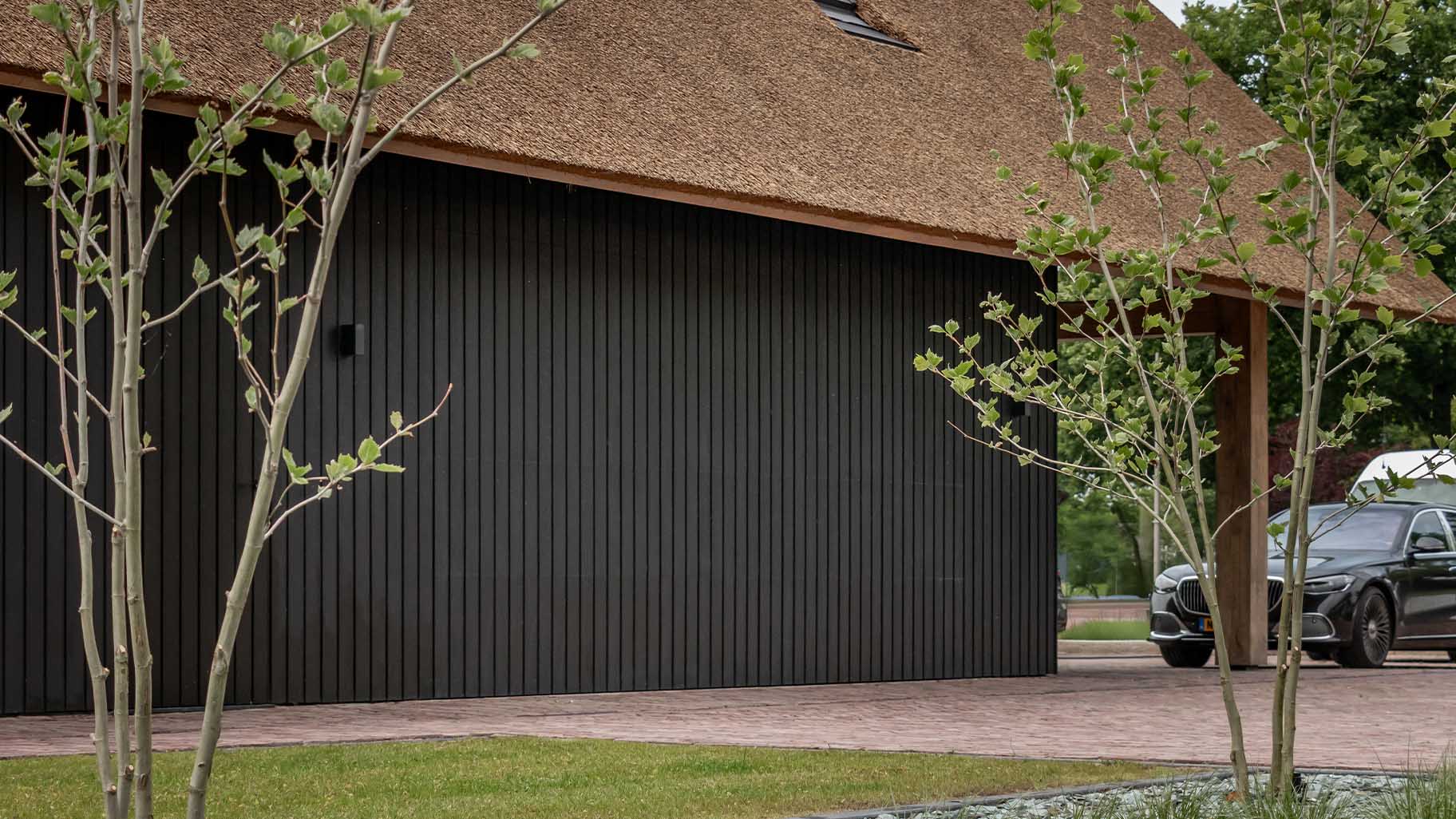 Eikenhouten sectionaaldeur