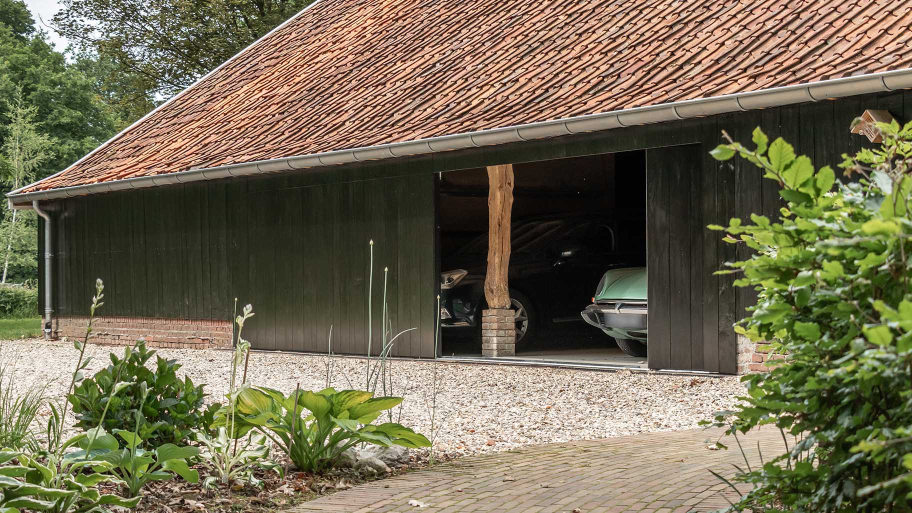 Red cedar zijwaartse garagedeur