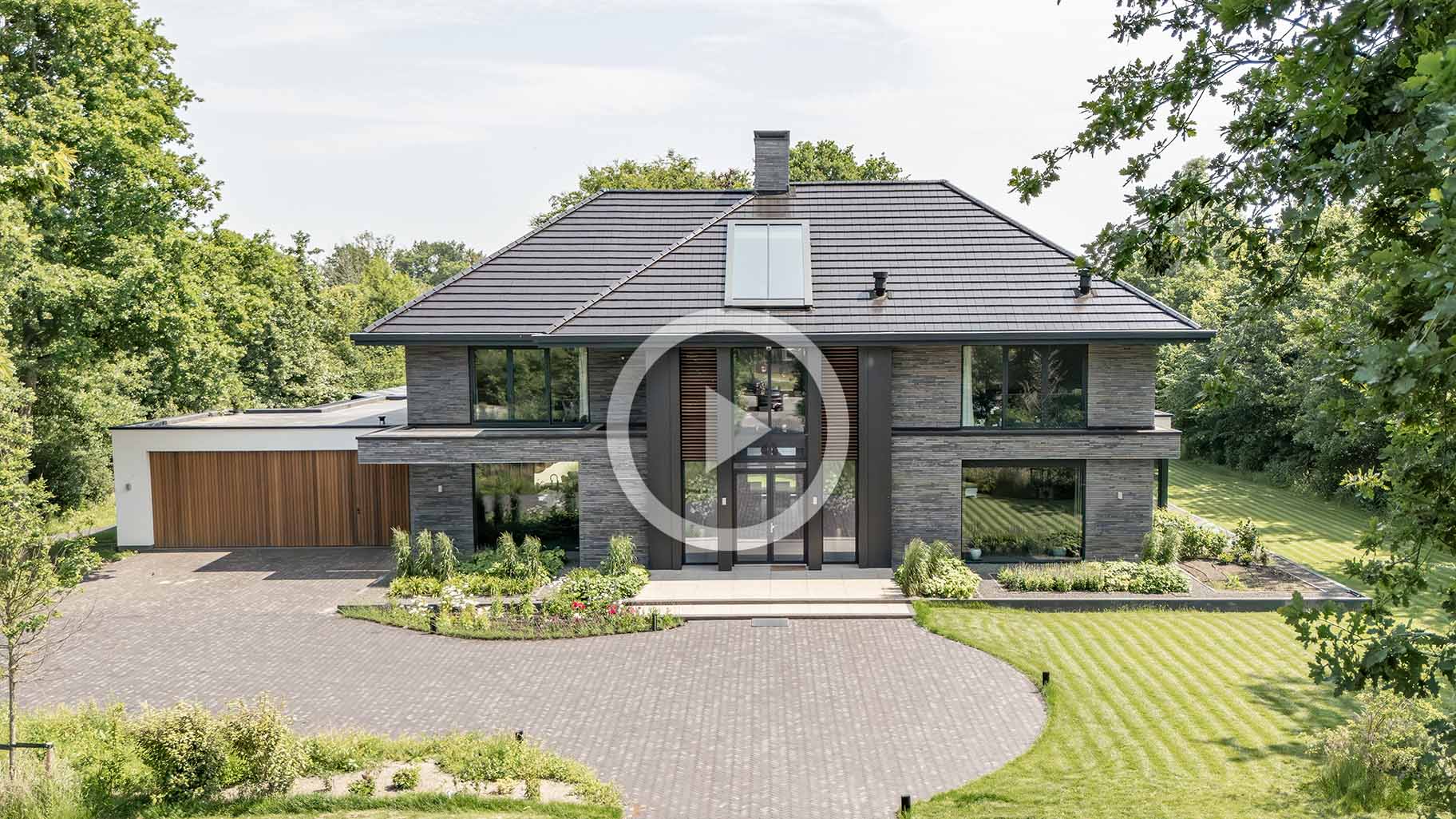 Houten garagedeur Western Red Cedar