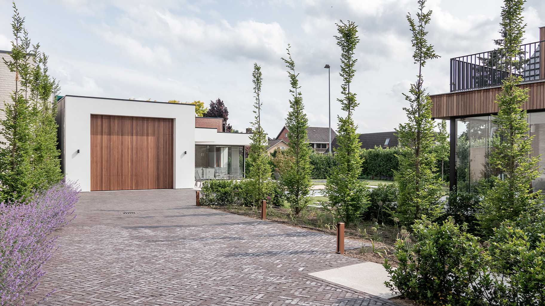 Houten sectionaaldeur afrormosia hout