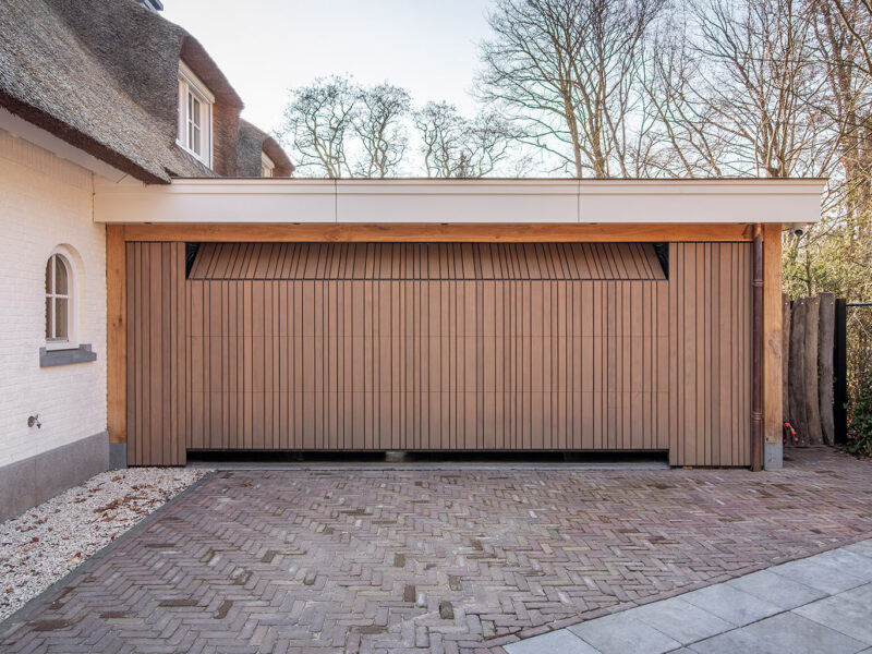 Houten sectionaaldeur afrormosia hout